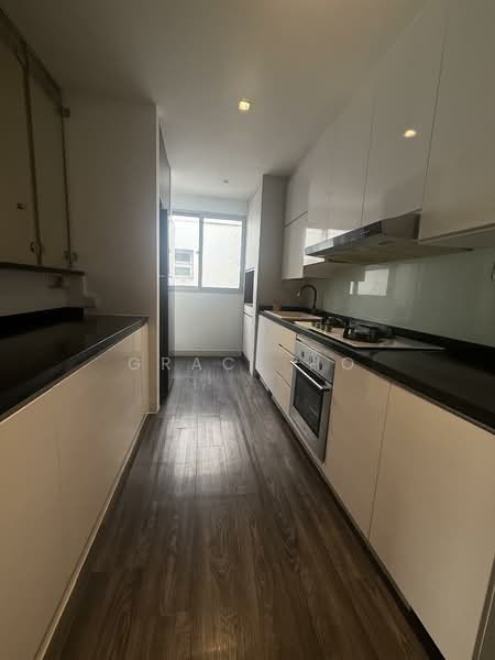 The Linear, 880 Upper Bukit Timah Road, 4 Bedrooms, 1,723 sqft, Apartment For Sale, by Grace Ho, 500137654 - Kitchen - PropertyGuru.com.sg