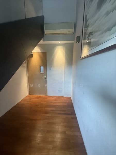 The Linear, 880 Upper Bukit Timah Road, 4 Bedrooms, 1,723 sqft, Apartment For Sale, by Grace Ho, 500137654 - Entrance - PropertyGuru.com.sg