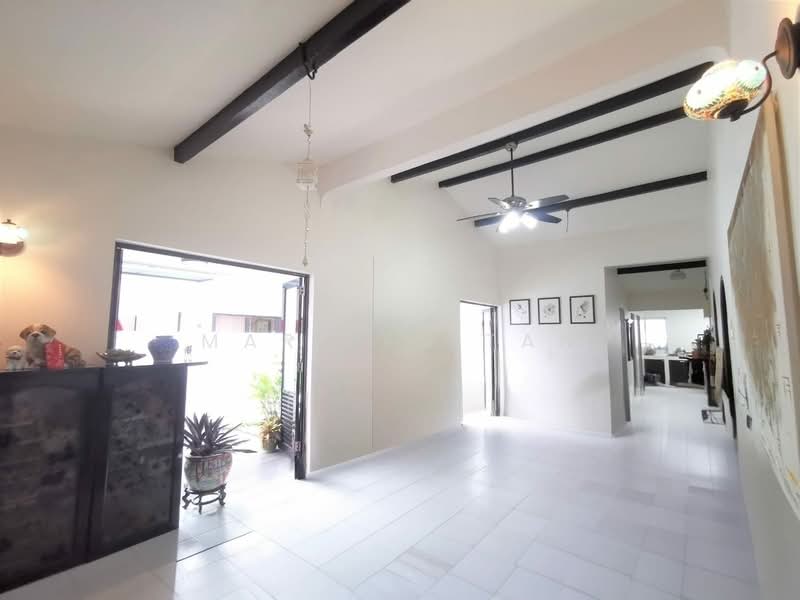 Sembawang Straits Estate, Jalan Machang, 3 Bedrooms, 1,800 sqft, Semi-Detached House For Rent, by Marilyn Tan, 500137660 - Living Room - PropertyGuru.com.sg
