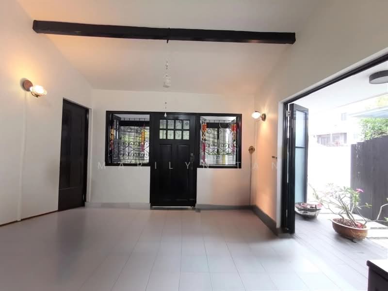 Sembawang Straits Estate, Jalan Machang, 3 Bedrooms, 1,800 sqft, Semi-Detached House For Rent, by Marilyn Tan, 500137660 - Entrance - PropertyGuru.com.sg