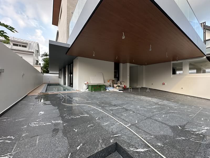 Serangoon Garden Estate, Brockhampton Drive, 6 Bedrooms, 7,460 sqft, Semi-Detached House For Sale, by Nicole Chia, 500137670 - Exterior - PropertyGuru.com.sg