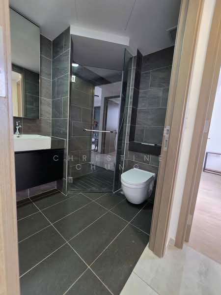 Affinity At Serangoon, , 2 Bedrooms, 732 sqft, Condominium For Rent, by Christine Chung, 500137671 - Bathroom - PropertyGuru.com.sg