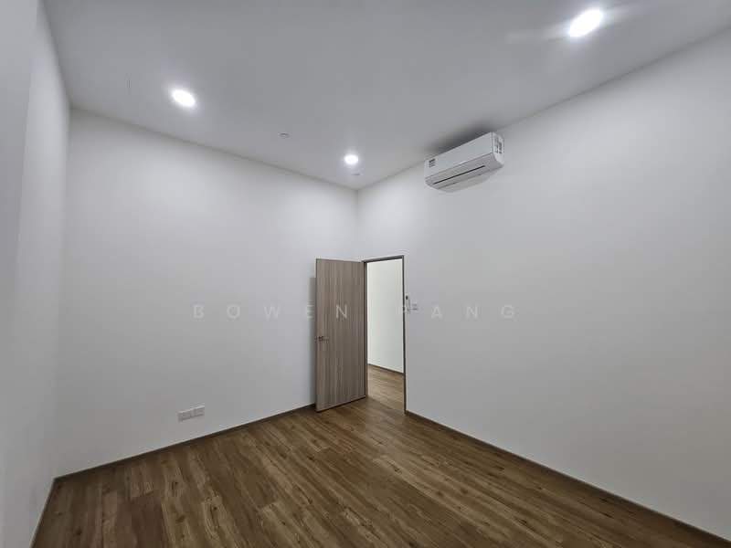 Woodlands 11, 11 Woodlands Close, Admiralty / Woodlands, 150 sqft, Light Industrial (B1) For Rent, by Bowen Pang, 500137672 - Interior - CommercialGuru.com.sg