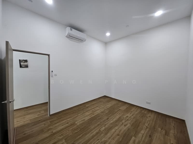 Woodlands 11, 11 Woodlands Close, Admiralty / Woodlands, 150 sqft, Light Industrial (B1) For Rent, by Bowen Pang, 500137672 - Interior - CommercialGuru.com.sg