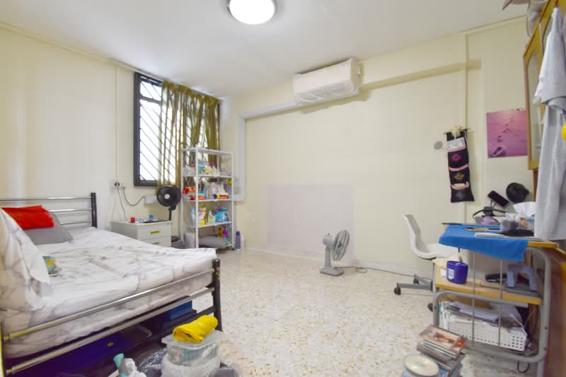 502 Bedok North Street 3, 502 Bedok North Street 3, 2 Bedrooms, 635 sqft, HDB Flat For Sale, by Zen Lim, 500137675 - Bedroom - PropertyGuru.com.sg