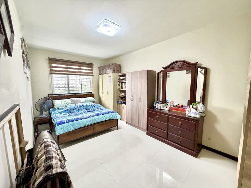 120C Canberra Crescent, 120C Canberra Crescent, 4 Bedrooms, 1,216 sqft, HDB Flat For Sale, by Hidayat Shariff, 500137680 - Bedroom - PropertyGuru.com.sg