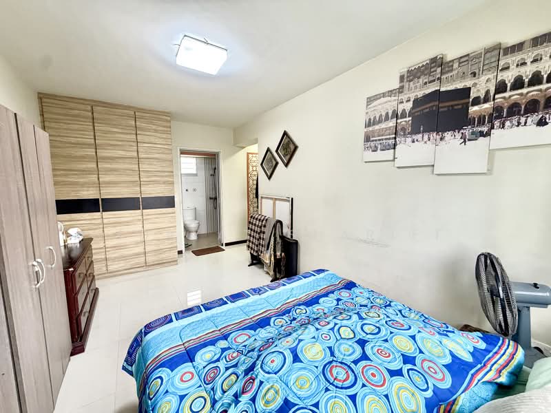120C Canberra Crescent, 120C Canberra Crescent, 4 Bedrooms, 1,216 sqft, HDB Flat For Sale, by Hidayat Shariff, 500137680 - Bedroom - PropertyGuru.com.sg