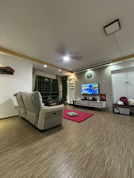 686C Woodlands Drive 73, 686C Woodlands Drive 73, 3 Bedrooms, 1,237 sqft, HDB Flat For Sale, by Francis Loh, 500137682 - Living Room - PropertyGuru.com.sg