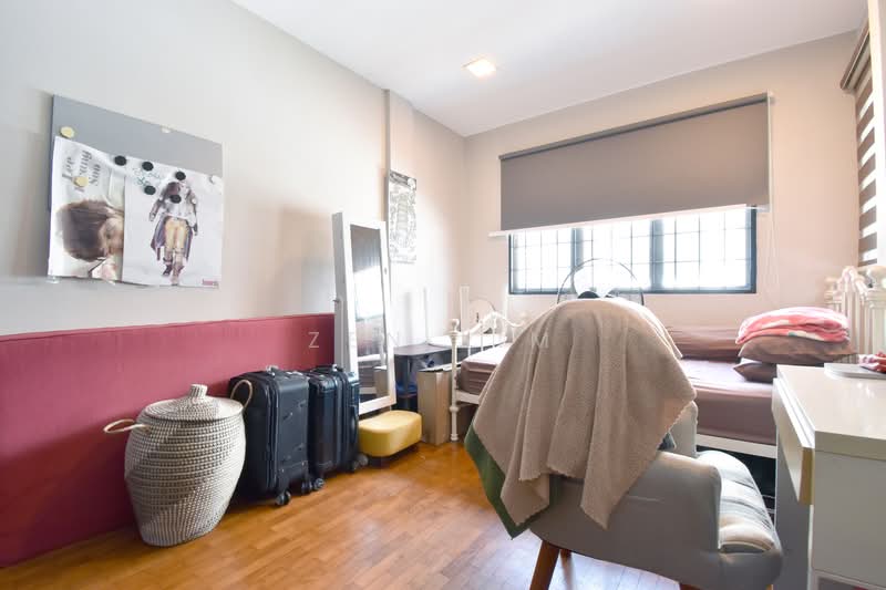 Jalan bangsawan/Opera estate/Siglap/Aida st/Fogaro st/East Coast, Aida St, 4 Bedrooms, 2,500 sqft, Terraced House For Sale, by Zen Lim, 500137687 - Bedroom - PropertyGuru.com.sg