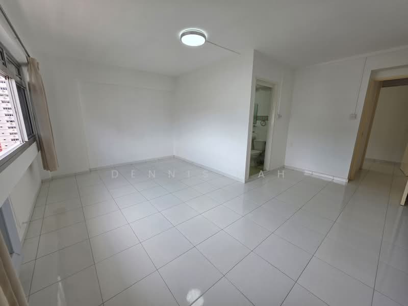 510 Pasir Ris Street 52, 510 Pasir Ris Street 52, 4 Bedrooms, 1,572 sqft, HDB Flat For Sale, by Dennis Mah, 500137697 - Living Room - PropertyGuru.com.sg