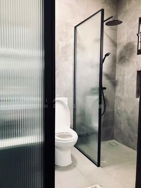 162 Jalan Teck Whye, 162 Jalan Teck Whye, 3 Bedrooms, 1,334 sqft, HDB Flat For Sale, by Jiaojiao Cheng 娇娇, 500137698 - Bathroom - PropertyGuru.com.sg