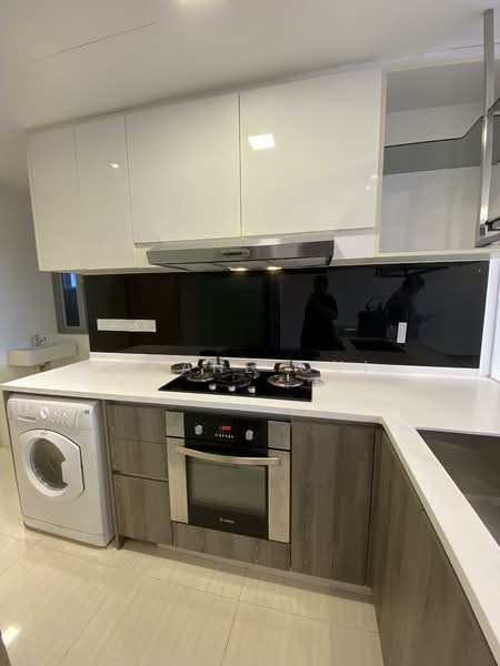 Woodhaven, 71 Woodgrove Avenue, 3 Bedrooms, 1,119 sqft, Condominium For Sale, by Deane Cui, 500137699 - Kitchen - PropertyGuru.com.sg