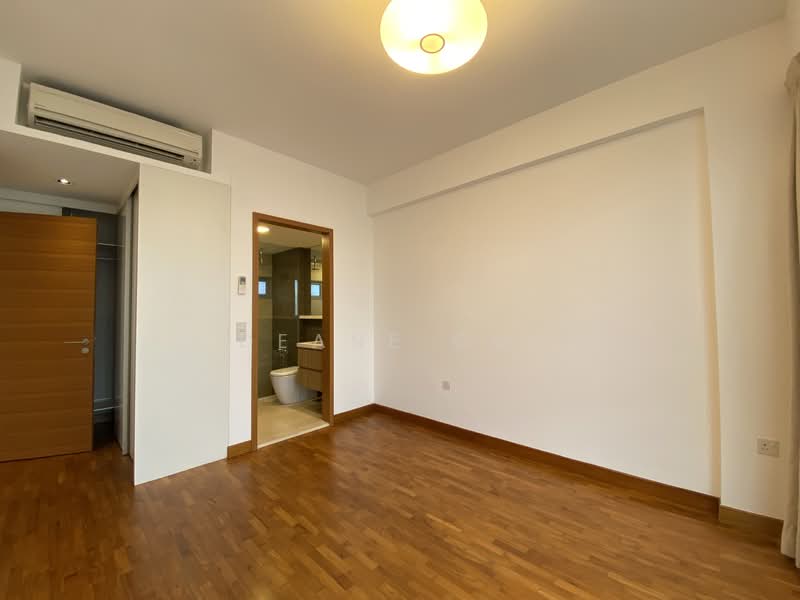 Woodhaven, 71 Woodgrove Avenue, 3 Bedrooms, 1,119 sqft, Condominium For Sale, by Deane Cui, 500137699 - Master room - PropertyGuru.com.sg