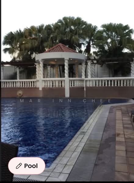 Villa Azura, 3 Cherry Avenue, 1 Bedroom, 130 sqft, Condominium For Rent, by Mar Inn Chee, 500137701 - Pool - PropertyGuru.com.sg