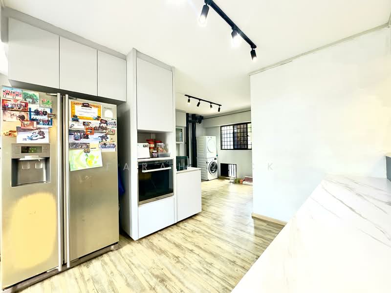 730 Tampines Street 71, 730 Tampines Street 71, 4 Bedrooms, 1,335 sqft, HDB Flat For Sale, by Farah Zack, 500137717 - Kitchen - PropertyGuru.com.sg