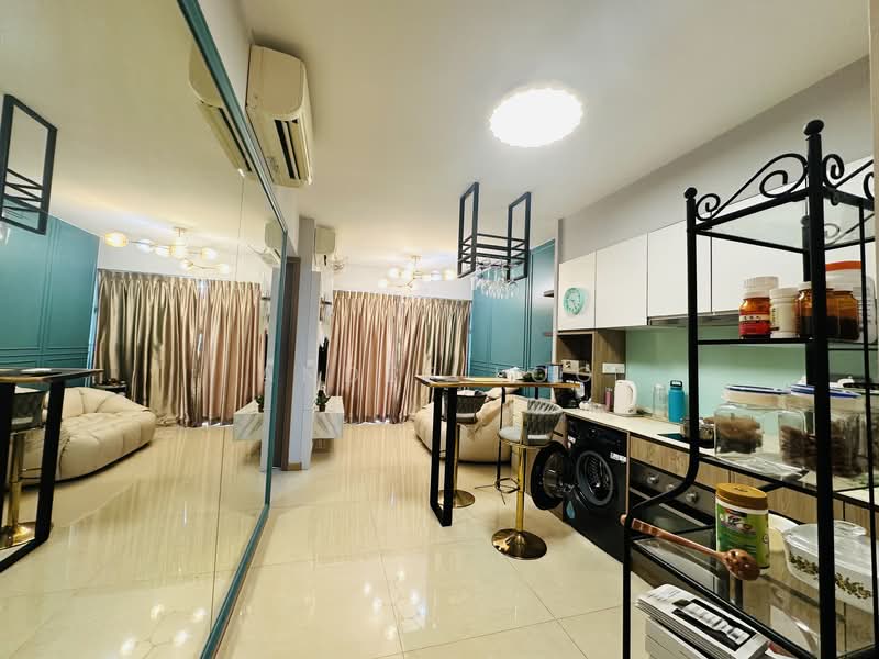 Kingsford Waterbay, 84 Upper Serangoon View, Room Rental, 150 sqft, Condominium For Rent, by Andee Loo, 500137721 - Living Room - PropertyGuru.com.sg