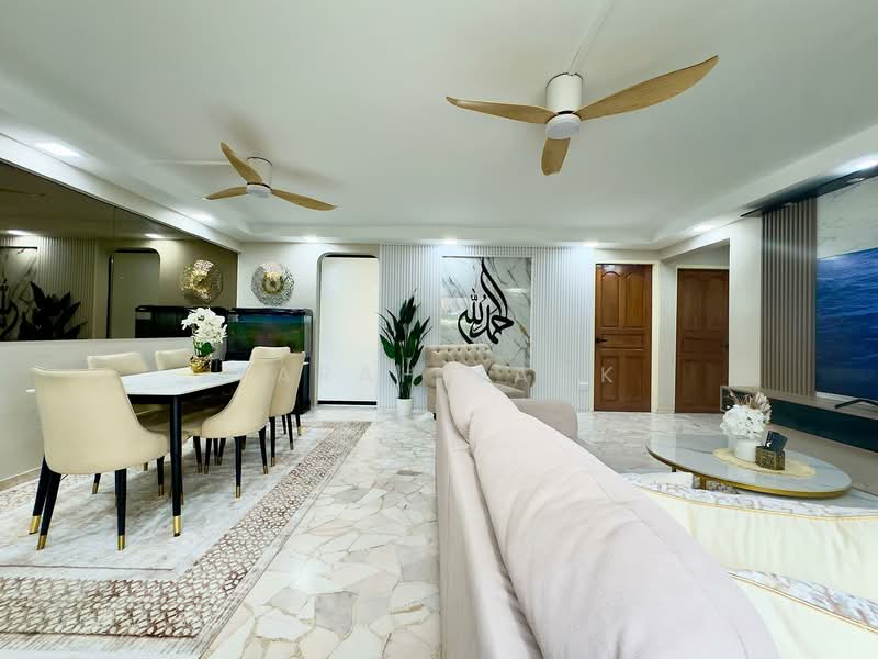 337 Bukit Batok Street 34, 337 Bukit Batok Street 34, 3 Bedrooms, 1,119 sqft, HDB Flat For Sale, by Farah Zack, 500137723 - Living Room - PropertyGuru.com.sg