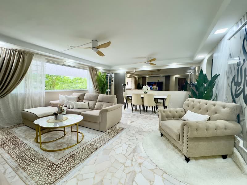 337 Bukit Batok Street 34, 337 Bukit Batok Street 34, 3 Bedrooms, 1,119 sqft, HDB Flat For Sale, by Farah Zack, 500137723 - Living Room - PropertyGuru.com.sg