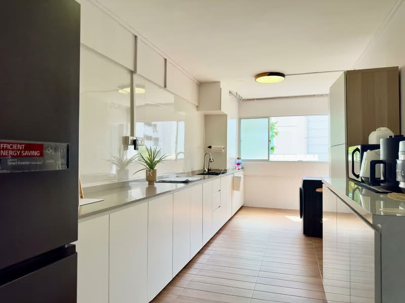 337 Bukit Batok Street 34, 337 Bukit Batok Street 34, 3 Bedrooms, 1,119 sqft, HDB Flat For Sale, by Farah Zack, 500137723 - Kitchen - PropertyGuru.com.sg
