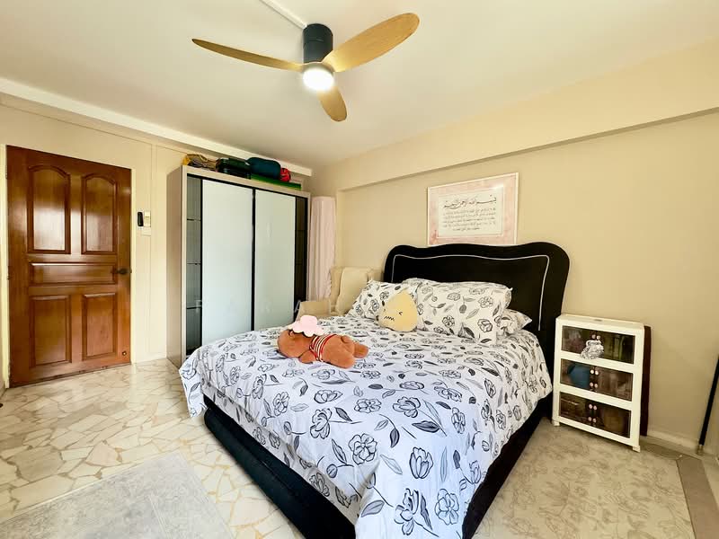 337 Bukit Batok Street 34, 337 Bukit Batok Street 34, 3 Bedrooms, 1,119 sqft, HDB Flat For Sale, by Farah Zack, 500137723 - Bedroom - PropertyGuru.com.sg