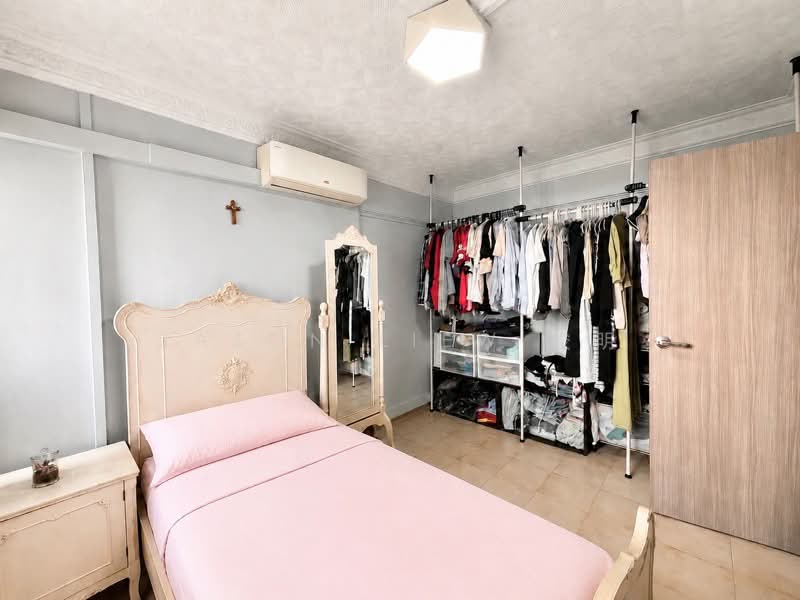 121 Yishun Street 11, 121 Yishun Street 11, 2 Bedrooms, 764 sqft, HDB Flat For Sale, by Jason Liew 俊明, 500137728 - PropertyGuru.com.sg