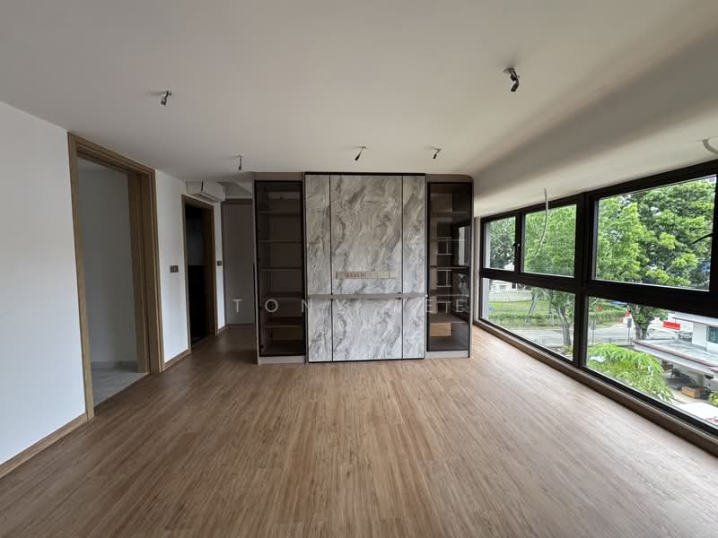 Shrewsbury Road, Shrewsbury Road, 6 Bedrooms, 6,926 sqft, Corner Terrace For Sale, by Tony Lee, 500137748 - Living Room - PropertyGuru.com.sg