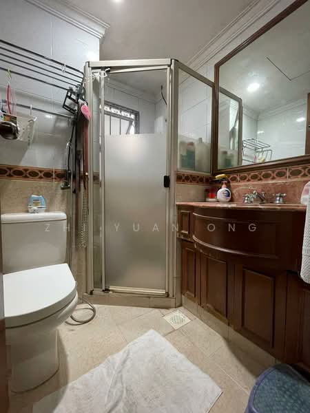 Regentville, 2 Hougang Street 92, 3 Bedrooms, 1,076 sqft, Condominium For Sale, by Zhi Yuan Ong, 500137761 - Bathroom - PropertyGuru.com.sg