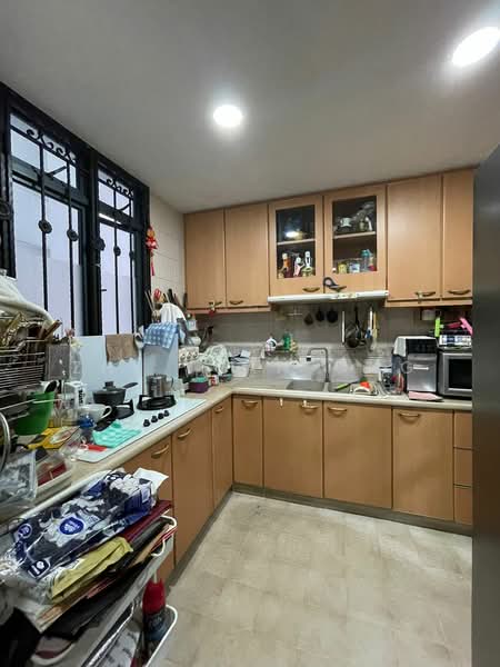Regentville, 2 Hougang Street 92, 3 Bedrooms, 1,076 sqft, Condominium For Sale, by Zhi Yuan Ong, 500137761 - Kitchen - PropertyGuru.com.sg