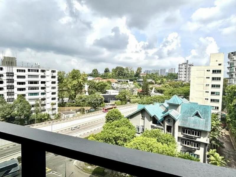 Hyll on Holland, 89 Holland Road, 2 Bedrooms, 614 sqft, Condominium For Rent, by Jackie Mang, 500137763 - Balcony - PropertyGuru.com.sg