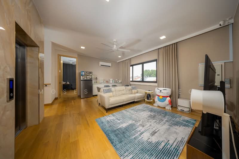 Serangoon Garden Estate, Chartwell Drive, 8 Bedrooms, 9,600 sqft, Semi-Detached House For Sale, by Moses Elson Yeo, 500137766 - PropertyGuru.com.sg