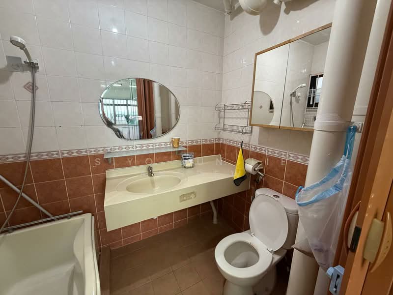 310A Anchorvale Road, 310A Anchorvale Road, 3 Bedrooms, 1,100 sqft, HDB Flat For Rent, by Siyo Jun Jie Andrew, 500137767 - Bathroom - PropertyGuru.com.sg