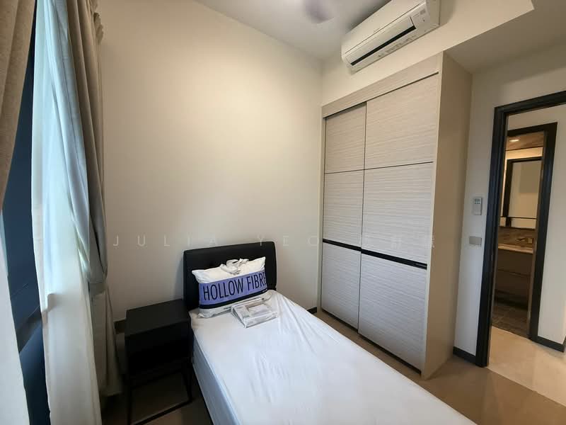 Perfect Ten, 321 Bukit Timah Road, 2 Bedrooms, 753 sqft, Condominium For Rent, by Julia Yeo 杨舒慧, 500137783 - Bedroom - PropertyGuru.com.sg