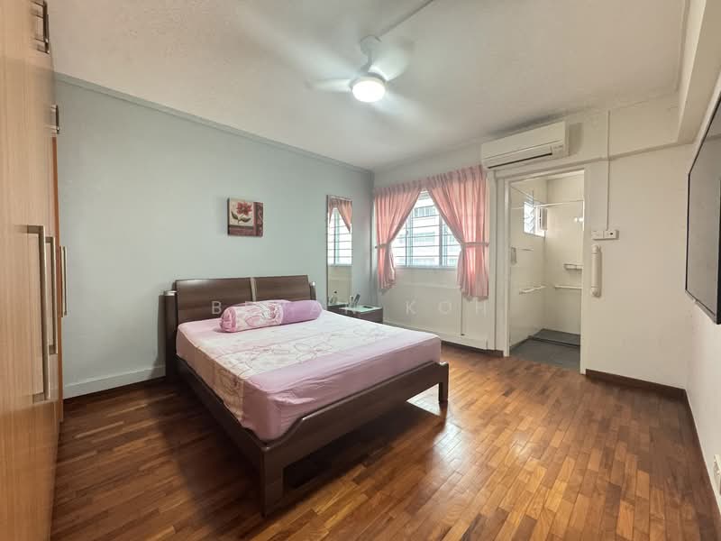 232 Hougang Avenue 1, 232 Hougang Avenue 1, 3 Bedrooms, 1,119 sqft, HDB Flat For Sale, by Bryan Koh, 500137798 - Bedroom - PropertyGuru.com.sg