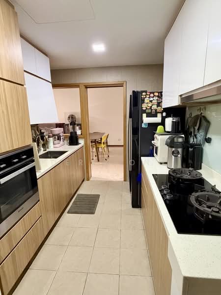 The Quintet, 44 Choa Chu Kang Street 64, 3 Bedrooms, 1,270 sqft, Condominium For Sale, by Derek Ong, 500137824 - Kitchen - PropertyGuru.com.sg