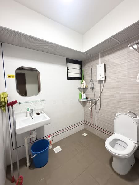801A West Coast Crescent, 801A West Coast Crescent, Room Rental, 200 sqft, HDB Flat For Rent, by Richard Ho, 500137825 - Bathroom - PropertyGuru.com.sg