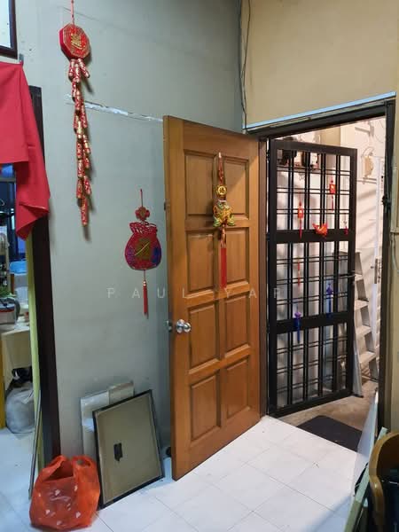 Marine Mansion, 28 Sea Avenue, 4 Bedrooms, 1,381 sqft, Apartment For Sale, by Paul Yap, 500137828 - Entrance - PropertyGuru.com.sg