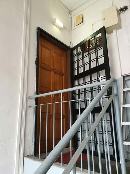 Marine Mansion, 28 Sea Avenue, 4 Bedrooms, 1,381 sqft, Apartment For Sale, by Paul Yap, 500137828 - Entrance - PropertyGuru.com.sg
