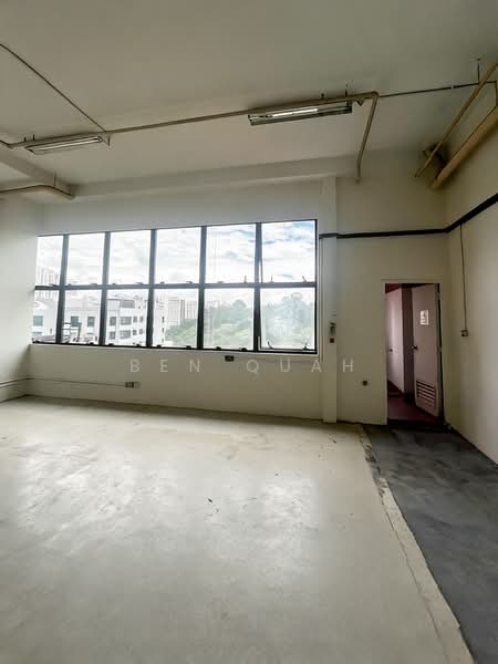 Midview Building, 50 Bukit Batok Street 23, 1,130 sqft, Light Industrial (B1) For Sale, by Ben Quah, 500137830 - Interior - CommercialGuru.com.sg