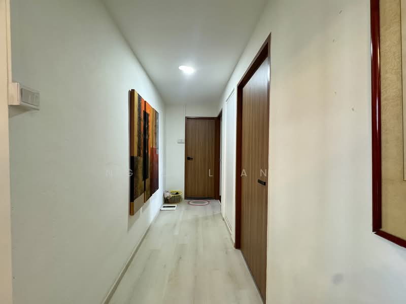 Pine Grove, 1P Pine Grove, 4 Bedrooms, 1,750 sqft, Condominium For Rent, by Ng Zi Liang, 500137836 - Corridor - PropertyGuru.com.sg