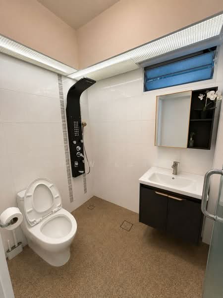 18A Circuit Road, Circuit Road, 3 Bedrooms, 1,001 sqft, HDB Flat For Sale, by Chew Karin, 500137837 - Bathroom - PropertyGuru.com.sg