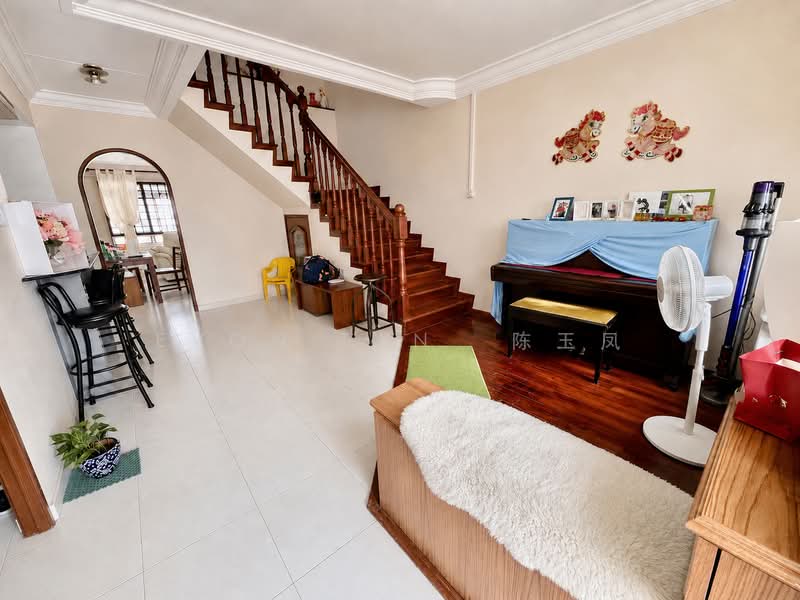 759 Choa Chu Kang North 5, 759 Choa Chu Kang North 5, 4 Bedrooms, 1,572 sqft, HDB Flat For Sale, by Evon Tan 陈玉凤, 500137847 - Living Room - PropertyGuru.com.sg