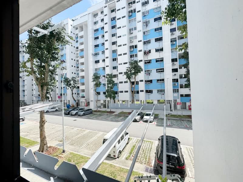 235 Tampines Street 21, 235 Tampines Street 21, 2 Bedrooms, 797 sqft, HDB Flat For Sale, by Risdian Isbintara, 500137852 - Exterior - PropertyGuru.com.sg