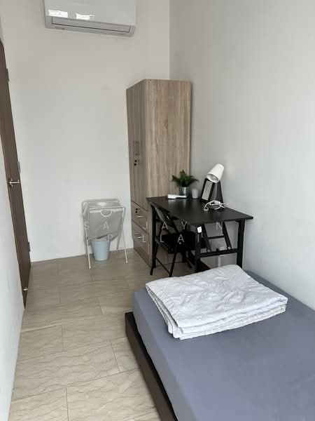 The Madeira, 50 Bukit Batok Street 31, Room Rental, 100 sqft, Condominium For Rent, by Sanjay N Pillai, 500137866 - Bedroom - PropertyGuru.com.sg