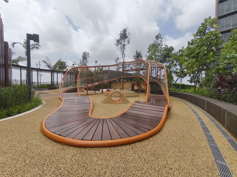 Pasir Ris 8, 8 Pasir Ris Drive 8, 3 Bedrooms, 1,302 sqft, Apartment For Rent, by Zac Chen, 500137868 - Exterior - PropertyGuru.com.sg