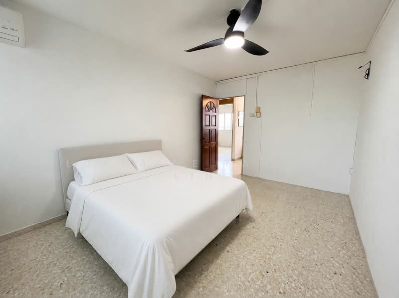 240 Tampines Street 21, 240 Tampines Street 21, 3 Bedrooms, 1,119 sqft, HDB Flat For Sale, by Lorraine Tan Yu Lin, 500137869 - Bedroom - PropertyGuru.com.sg