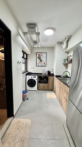 26B Jalan Membina, 26B Jalan Membina, 2 Bedrooms, 646 sqft, HDB Flat For Rent, by Pearly Tan, 500137875 - Kitchen - PropertyGuru.com.sg