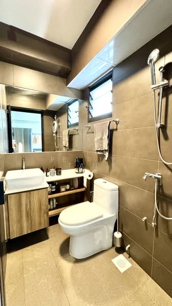 26B Jalan Membina, 26B Jalan Membina, 2 Bedrooms, 646 sqft, HDB Flat For Rent, by Pearly Tan, 500137875 - Bathroom - PropertyGuru.com.sg