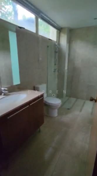🌟Award Winning Bungalow @ Sunset Estate🌟, , 5 Bedrooms, 5,500 sqft, Bungalow House For Rent, by Darren Teo, 500137889 - Bathroom - PropertyGuru.com.sg