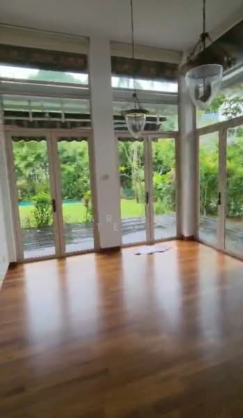 🌟Award Winning Bungalow @ Sunset Estate🌟, , 5 Bedrooms, 5,500 sqft, Bungalow House For Rent, by Darren Teo, 500137889 - Living Room - PropertyGuru.com.sg