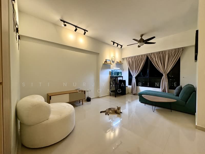 122B Punggol Edge, 122B Edgedale Plains, 3 Bedrooms, 1,001 sqft, HDB Flat For Sale, by Siti Nurjana Binte Oyong, 500137894 - Living Room - PropertyGuru.com.sg